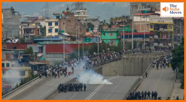 नेपाल में उग्र भीड़ का हमला, प्रदर्शनकरियों ने पूर्व पीएम की पत्नी को जिंदा जलाया